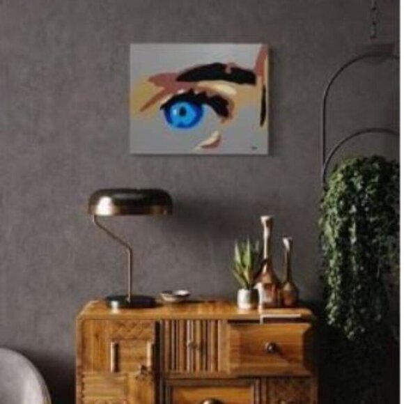 Eye Catching - Picture 2 of 2